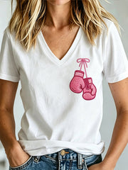 T-shirt à col en V imprimé de sensibilisation au cancer du sein chez la femme
