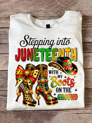 Women's Stepping in  avec mes bottes sur le sol Casual Tee