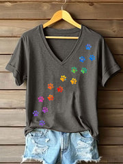 T-shirt coloré de patte de chien des femmes