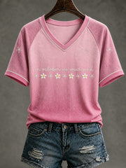 T-shirt à col en V imprimé rose In october We Wear pour femme