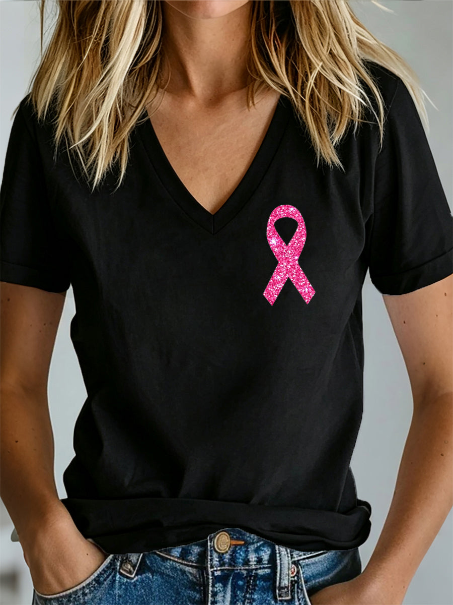 T-shirt à col en V imprimé de sensibilisation au cancer du sein chez la femme