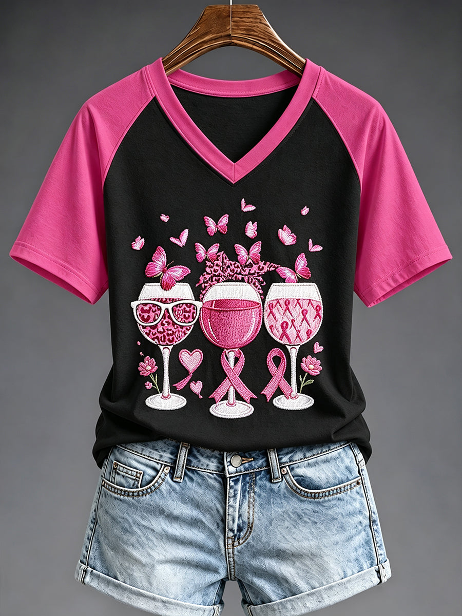 T-shirt à col en V imprimé de sensibilisation au cancer du sein chez la femme