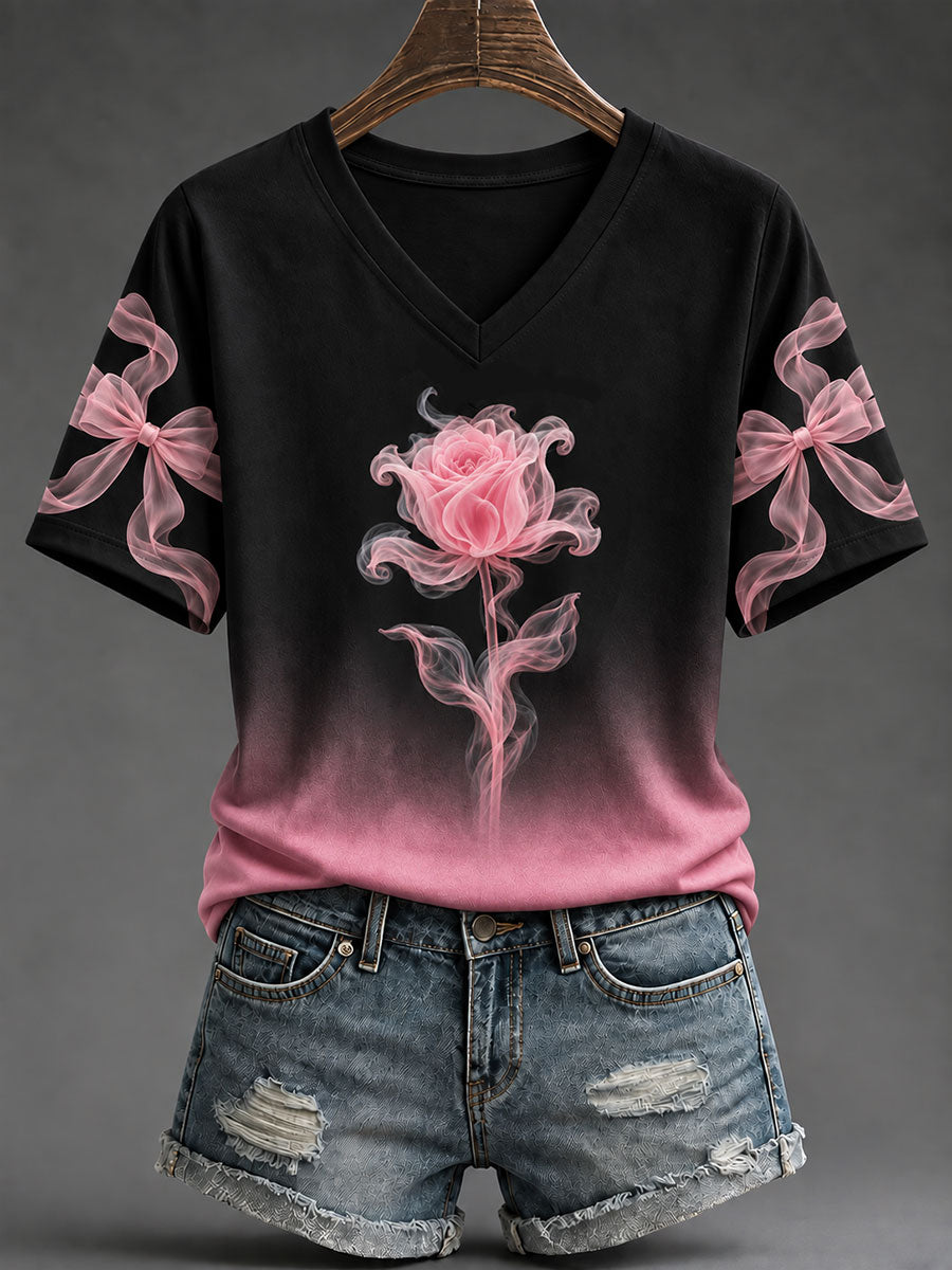 T-shirt rose à imprimé de roses pour la sensibilisation au cancer du sein, modèle femme